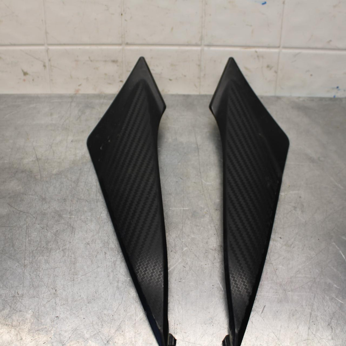 2017 Suzuki GSXR600 RIGHT LEFT FRONT SIDE SEAT PANELS TRIMS COWLS FAIRINGS  BB59