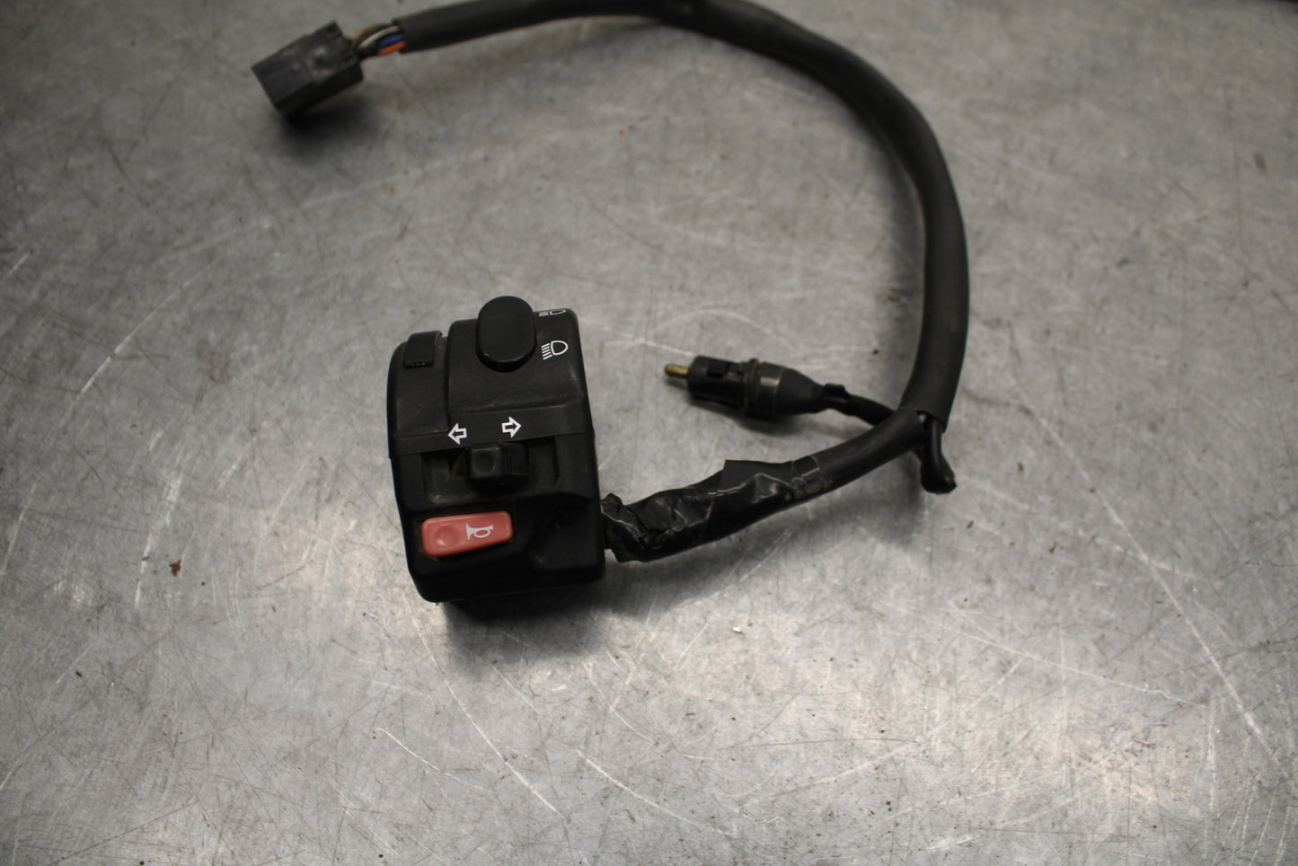 09-11 TRIUMPH DAYTONA 675 LEFT CLIP ON HANDLE HORN SIGNALS SWITCH SWITCHES BB652