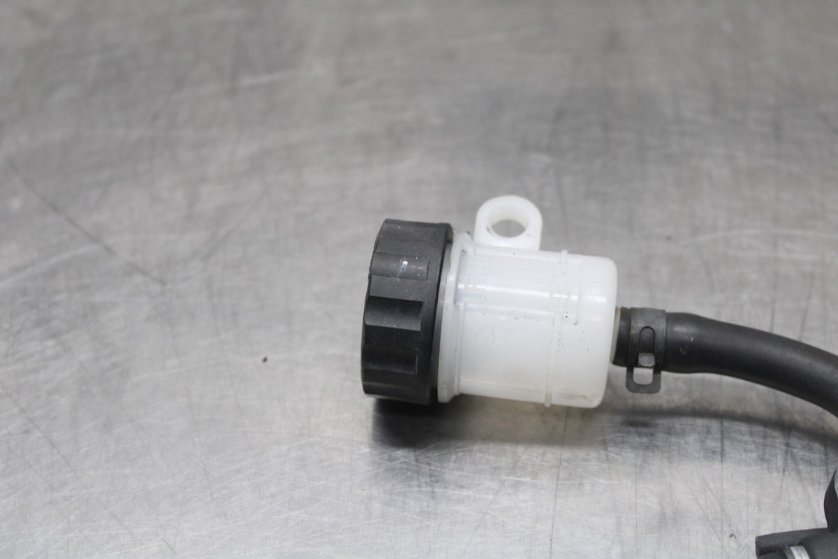 23 KAWASAKI Z900RS REAR BACK BRAKE MASTER CYLINDER W RESERVOIR BB935