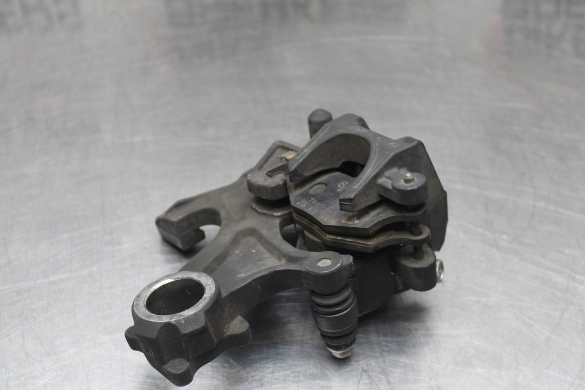 08-10 SUZUKI GSXR 600 REAR BACK BRAKE CALIPER W MOUNT BRACKET BB803