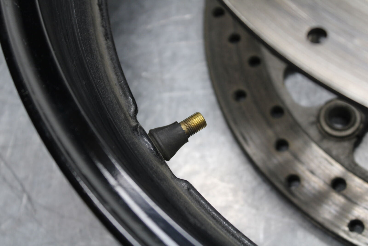 08-10 SUZUKI GSXR 600 FRONT WHEEL FRONT RIM BB00