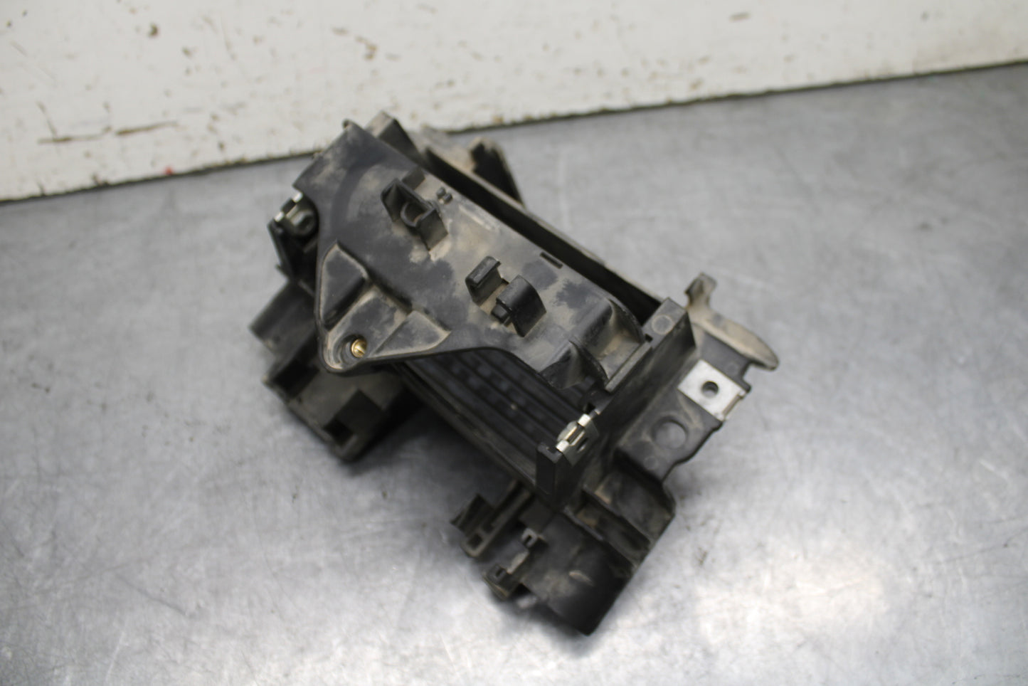 21-24 KTM 890 ADVENTURE R REAR BACK TAIL UNDERTAIL BATTERY TRAY PLASTIC BB723