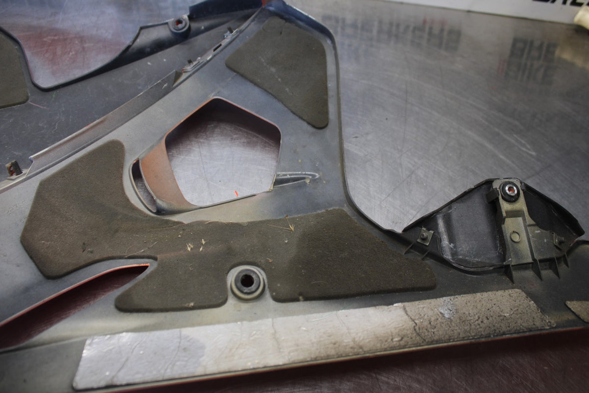 03-04 YAMAHA YZF R6 RIGHT LOWER MID UPPER SIDE FAIRING COWL  BB890