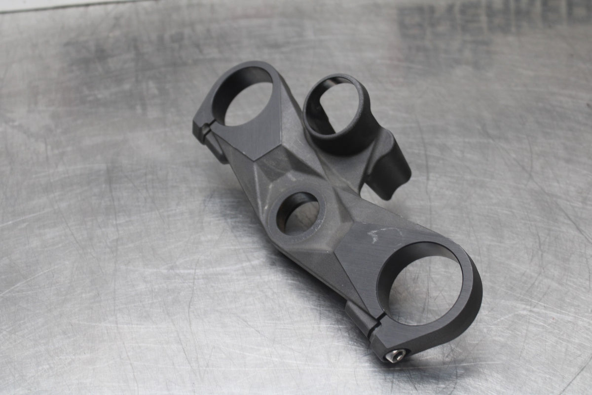 08 KAWASAKI NINJA ZX10R FORKS UPPER TRIPLE TREE CLAMP BB902