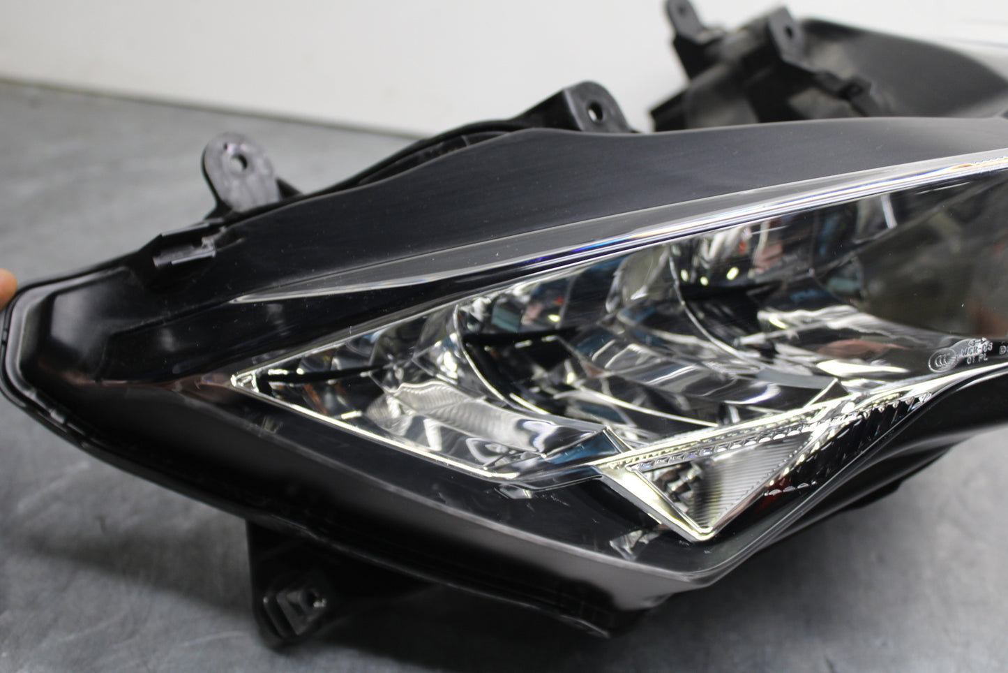 19-23 KAWASAKI NINJA ZX6R FRONT HEADLIGHT HEAD LIGHT LAMP BB749