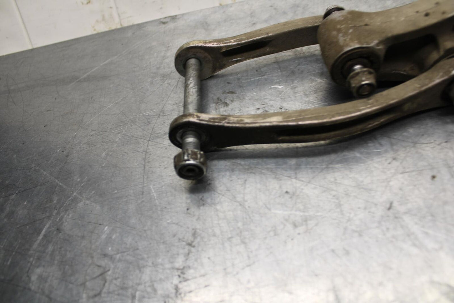 08-09 KAWASAKI NINJA ZX14R REAR DOGBONE SHOCK LINKAGE LINK BB73