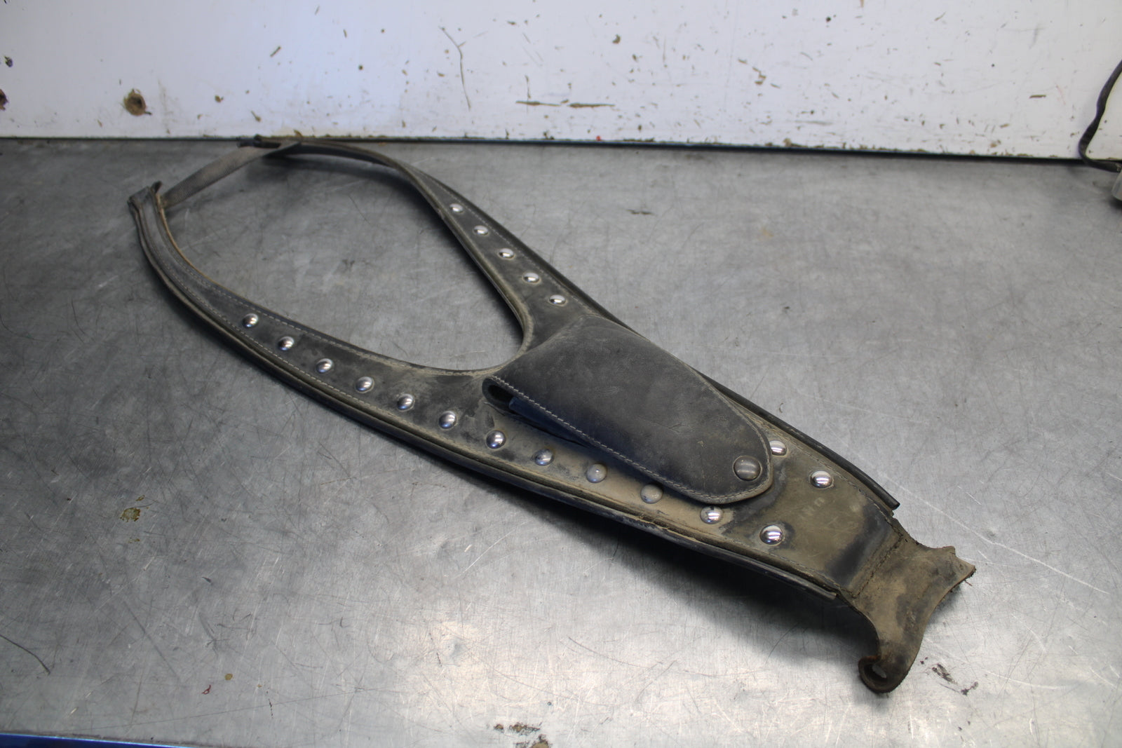 02-04 HONDA VTX1800S GAS TANK FUEL CELL BELT BB712