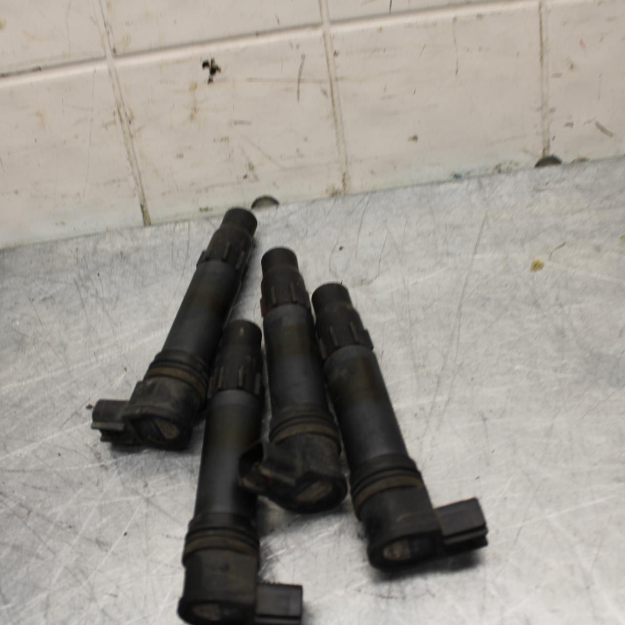 05-06 HONDA CBR600RR IGNITION COILS COIL SPARK PLUG CAPS 30700-MEE-641 BB444