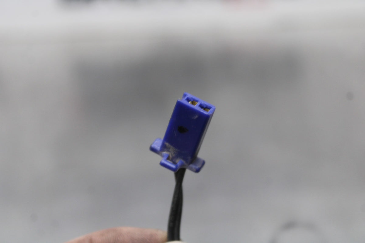 19 MOTO GUZZI V7 III KICKSTAND SIDE KICK STAND SENSOR BB831