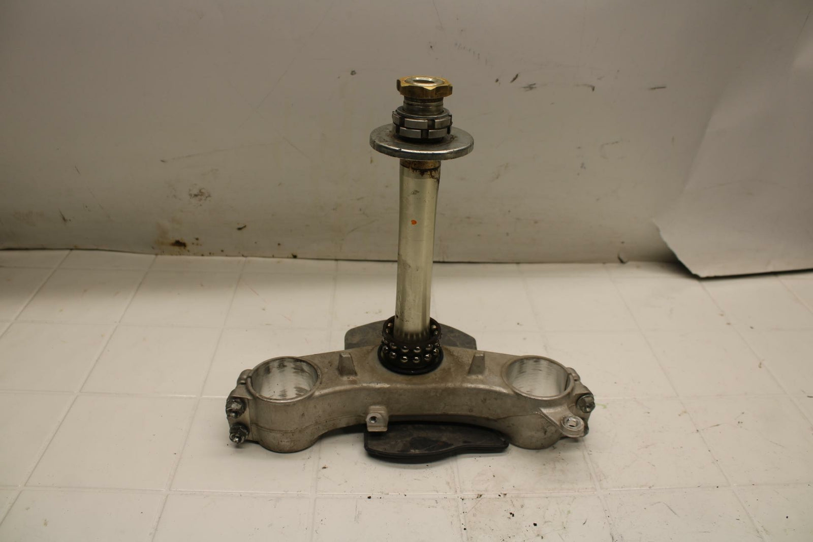 08-10 SUZUKI GSXR750 FRONT FORKS CLAMP LOWER TRIPLE TREE STEM BB396