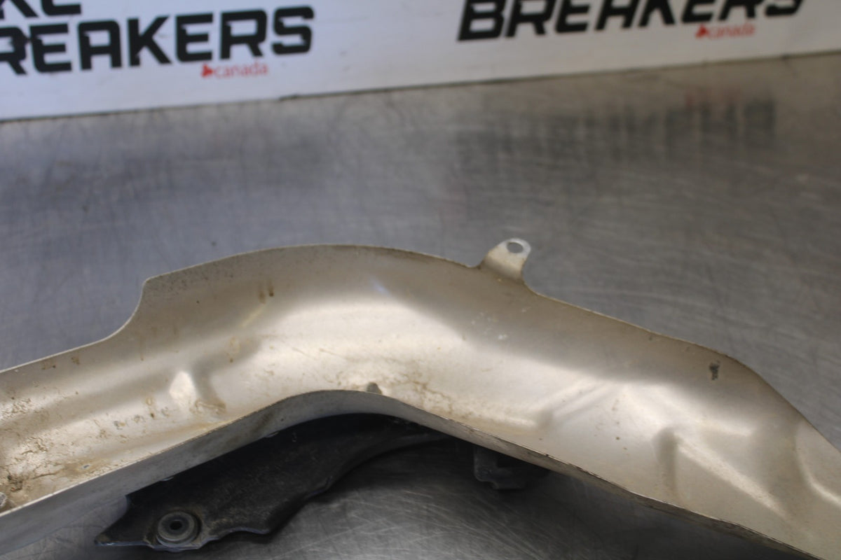 05-06 HONDA CBR600RR REAR BACK MUFFLER EXHAUST COVER HEAT SHIELD GUARD BB893