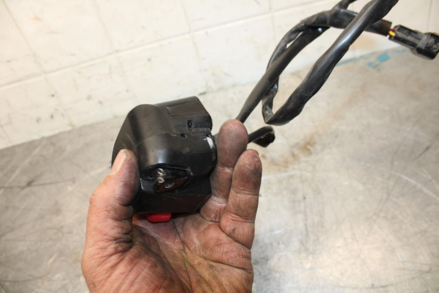 12-17 KAWASAKI NINJA 650 RIGHT CLIP ON HANDLE KILL OFF START SWITCH  BB470