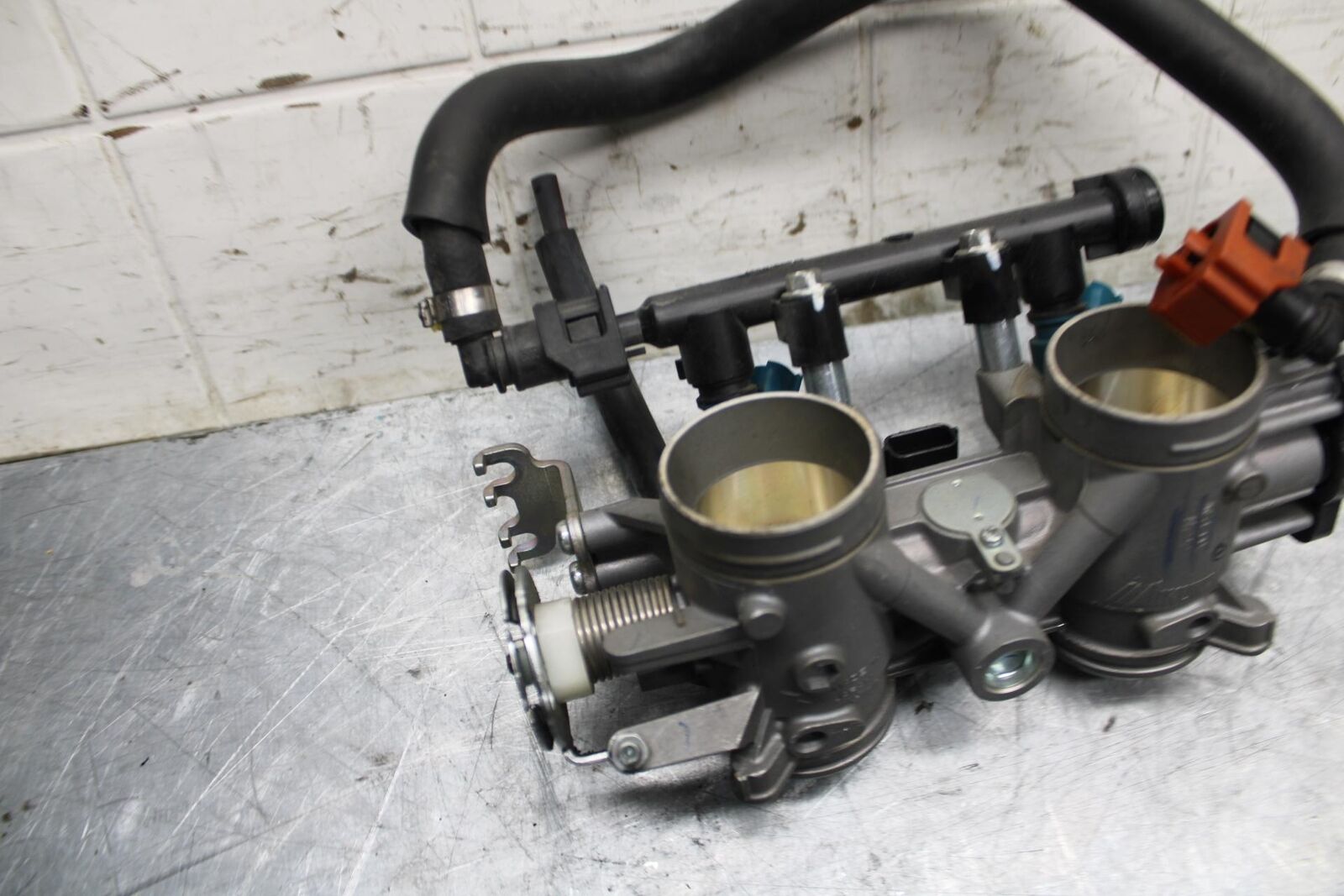 16-22 YAMAHA XSR 700 MAIN FUEL INJECTORS / THROTTLE BODIES BB475