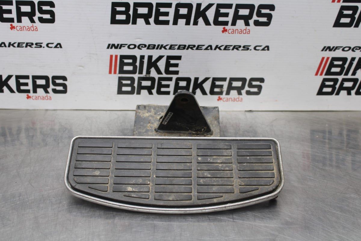 05-09 SUZUKI BOULEVARD C90 LEFT FRONT FOOT REST PEG STEP BB791