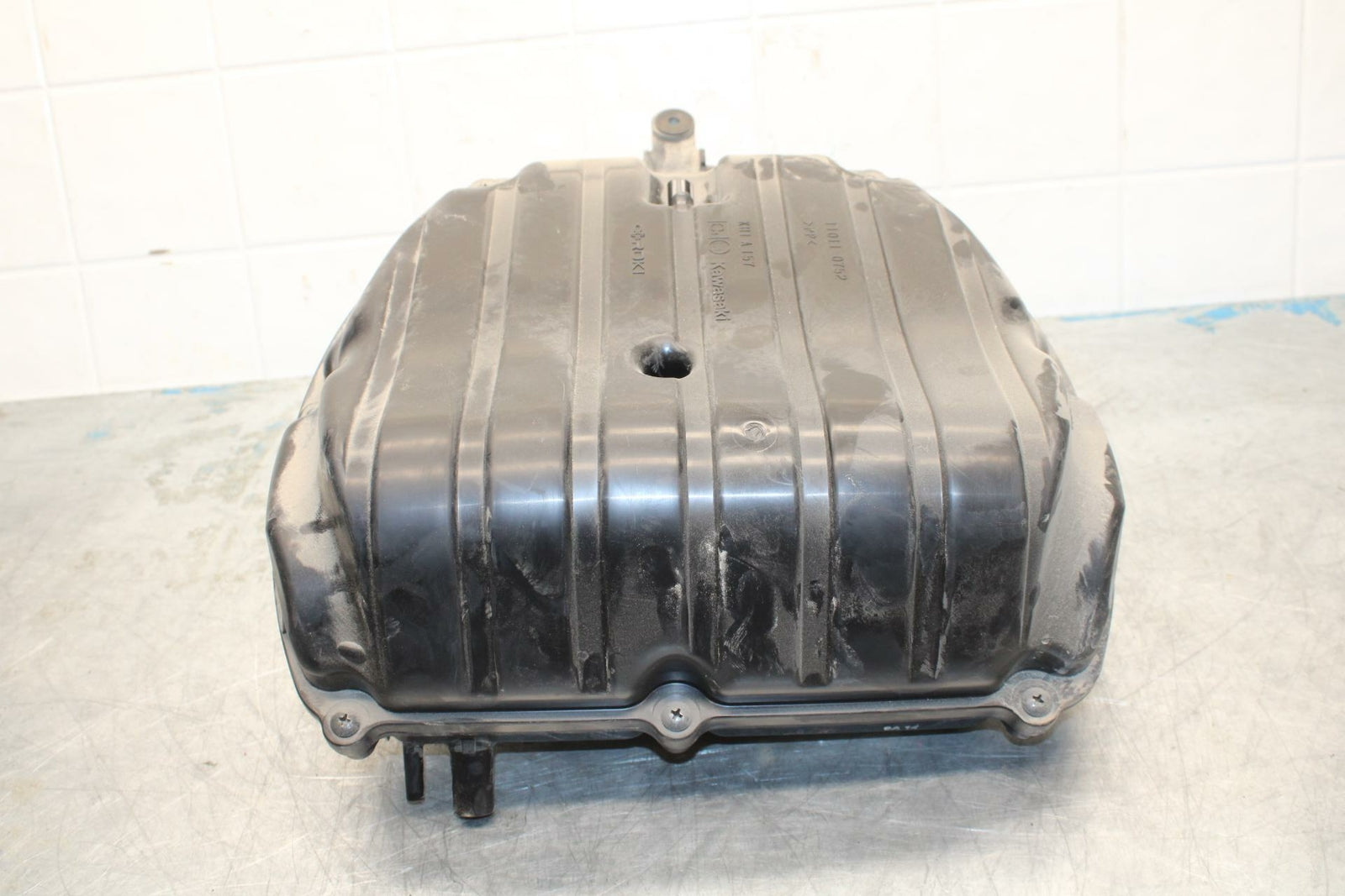 19-20 KAWASAKI NINJA ZX6R AIRBOX AIR INTAKE FILTER BOX BB419