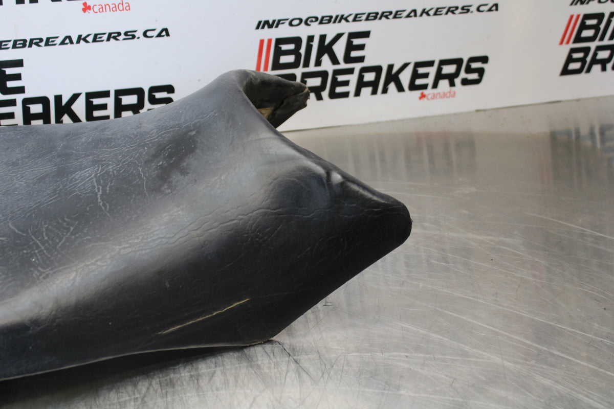 96-07 YAMAHA YZF600R FRONT REAR SEAT SADDLE BB158