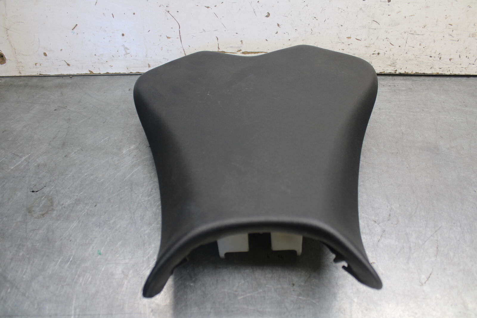 09-12 KAWASAKI NINJA ZX6R FRONT DRIVERS SEAT PAD SADDLE 53066-0246-MA BB698