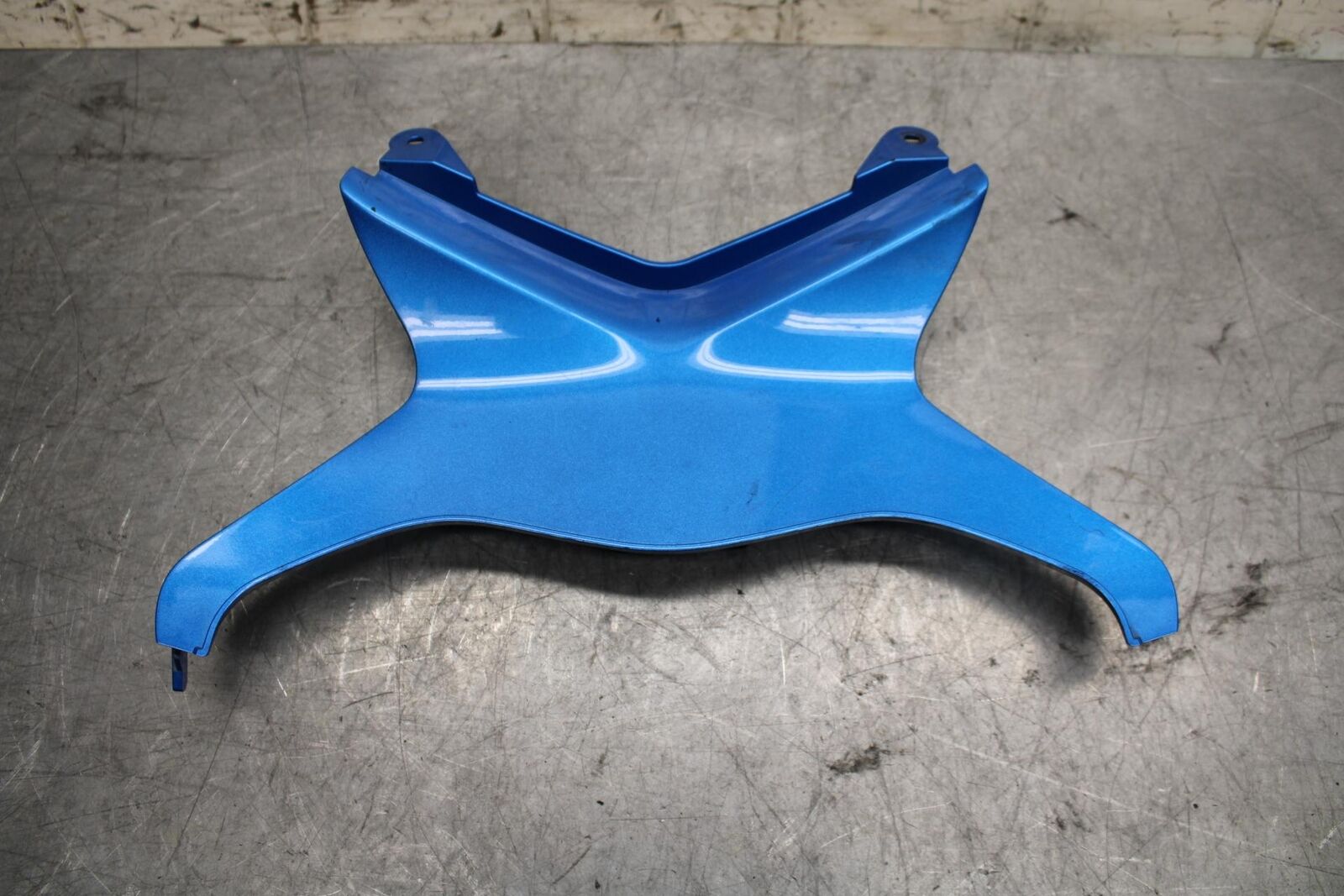 2009 Kawasaki Ninja ZX6R ZX600R CENTER REAR BACK TAIL FAIRING COWL BB548