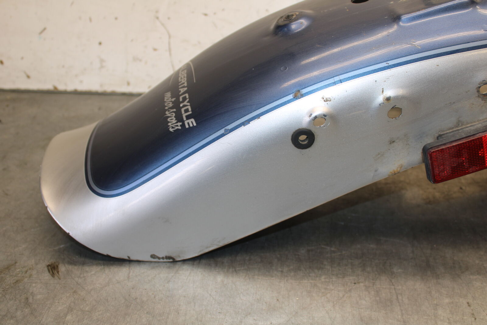 87-03 SUZUKI INTRUDER 1400 VS1400GLP REAR BACK WHEEL FENDER MUD GUARD BB702