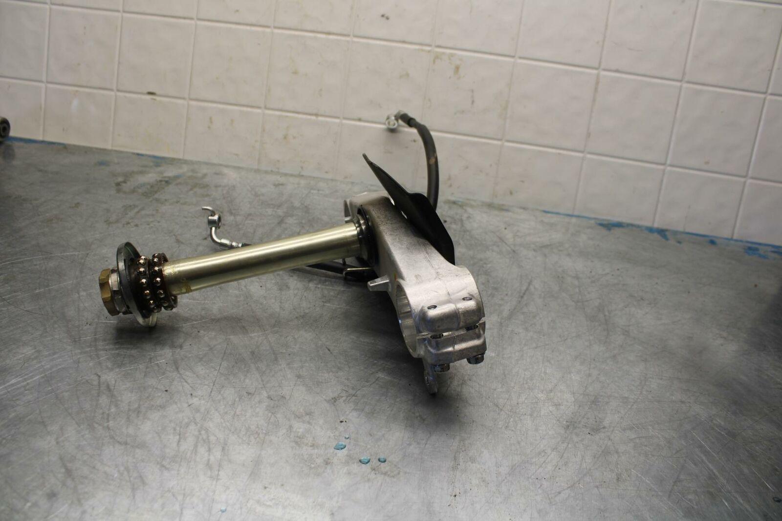 2012 Suzuki GSXR600 /750  FRONT FORKS CLAMP LOWER TRIPLE TREE STEM BB417