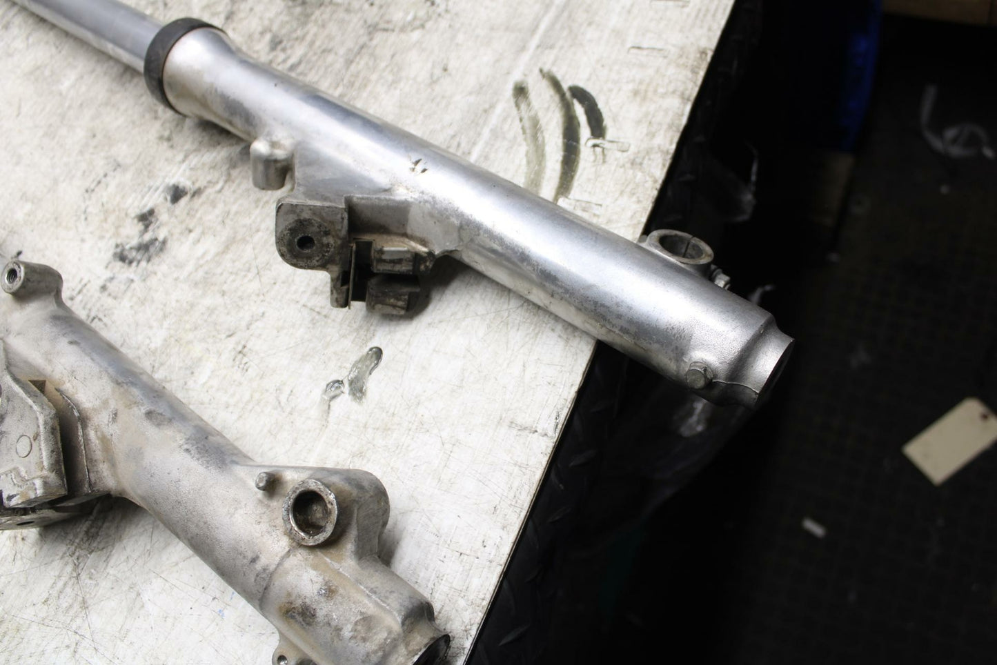 80-81 YAMAHA XS1100 SPECIAL FRONT FORKS SHOCK SUSPENSION SET PAIR BB377