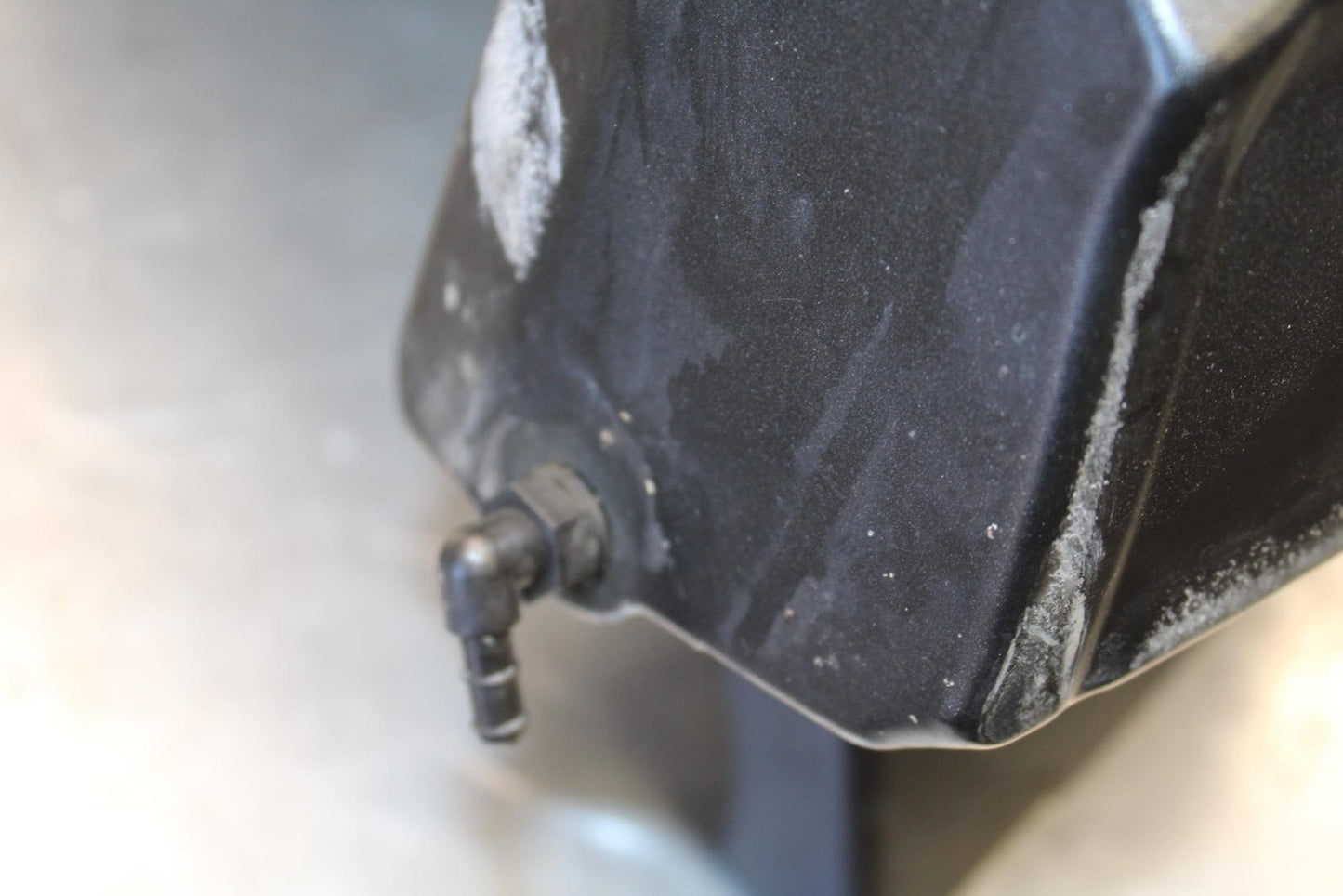 07-11 KTM  990 SUPER DUKE GAS TANK FUEL CELL PETROL RESERVOIR BB578