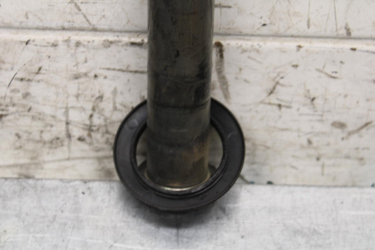 2006 Yamaha YZF R6 REAR AXLE BACK WHEEL RIM BOLT AXEL 2C0-25381-00-00 BB560