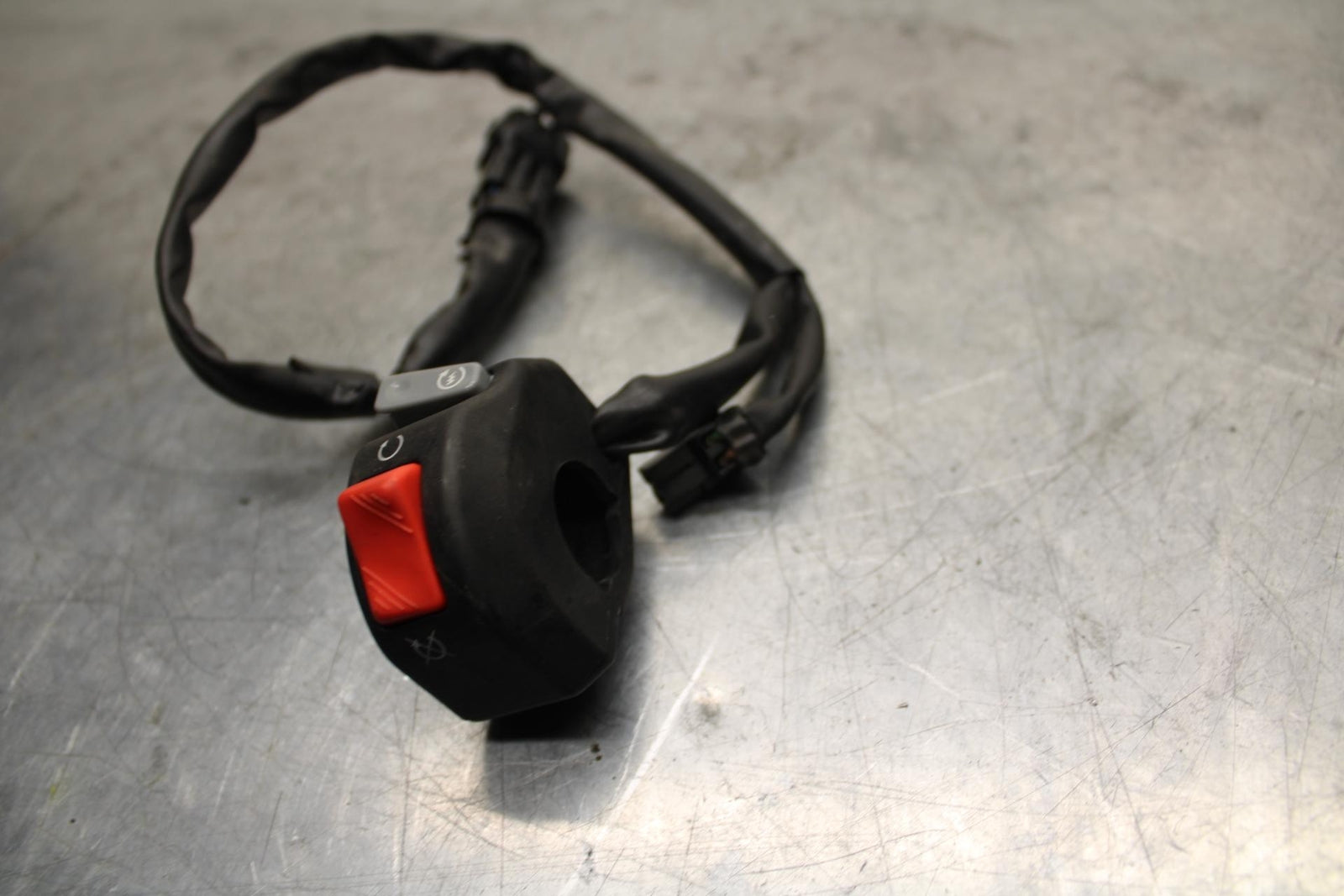 08-09 KAWASAKI NINJA ZX14R RIGHT  HANDLE KILL OFF START SWITCH SWITCHES BB73