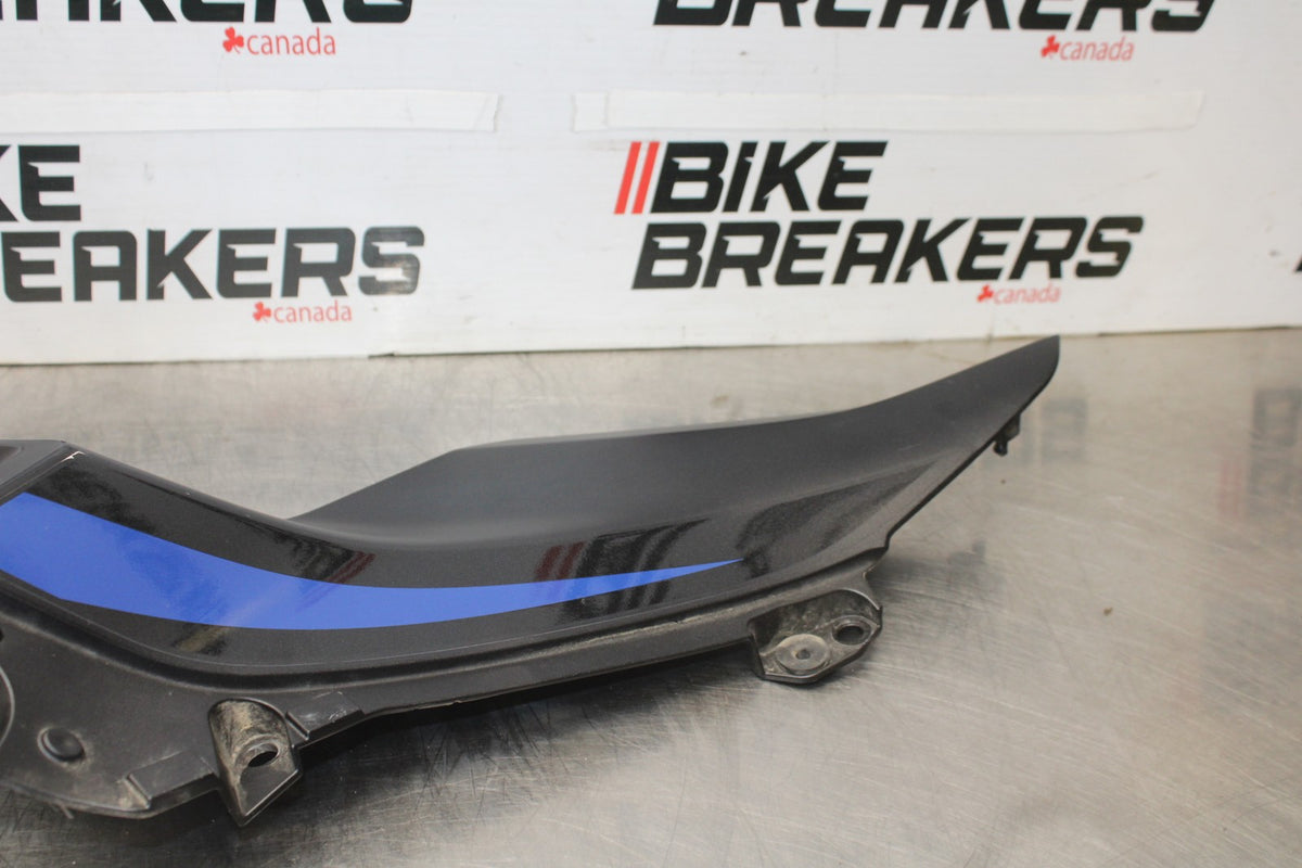 24-25 KAWASAKI NINJA 500 ABS LEFT MID UPPER SIDE FAIRING COWL PLASTIC BB899