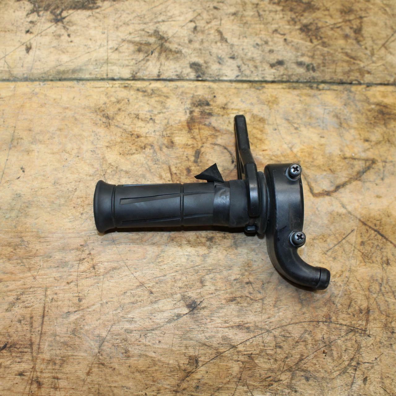 13-18 KAWASAKI NINJA ZX6R THROTTLE CABLE LINE HOUSING GUIDE BB349