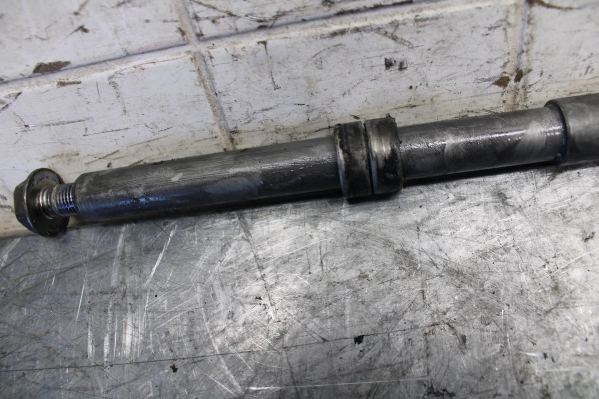 2008 Honda CBR600RR FRONT WHEEL RIM AXLE PIVOT BOLT 44301-MFJ-D00 BB542