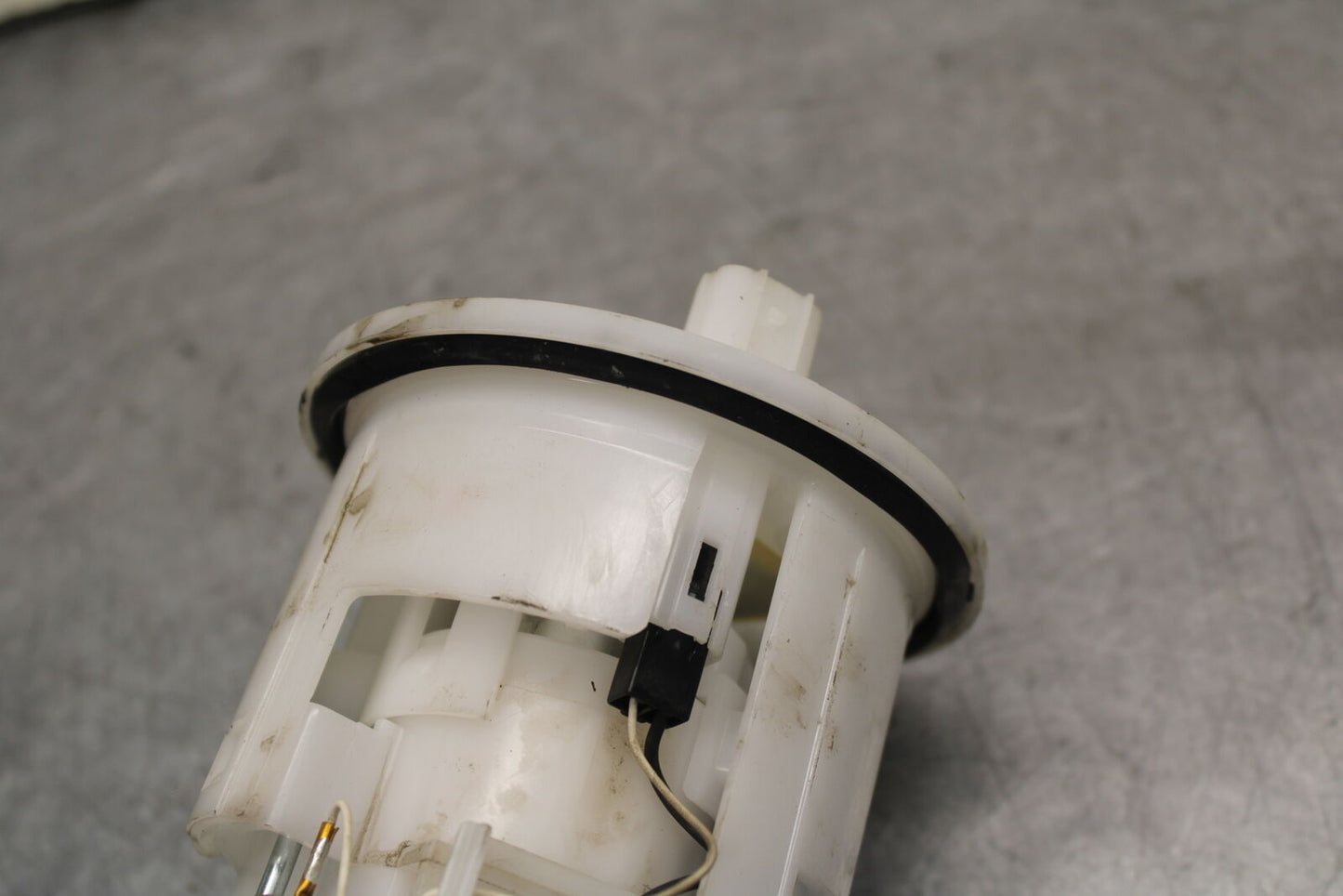 09-14 YAMAHA YZF R1 FUEL PUMP GAS PETROL SENDER UNIT 14B-13907-20-00 BB696