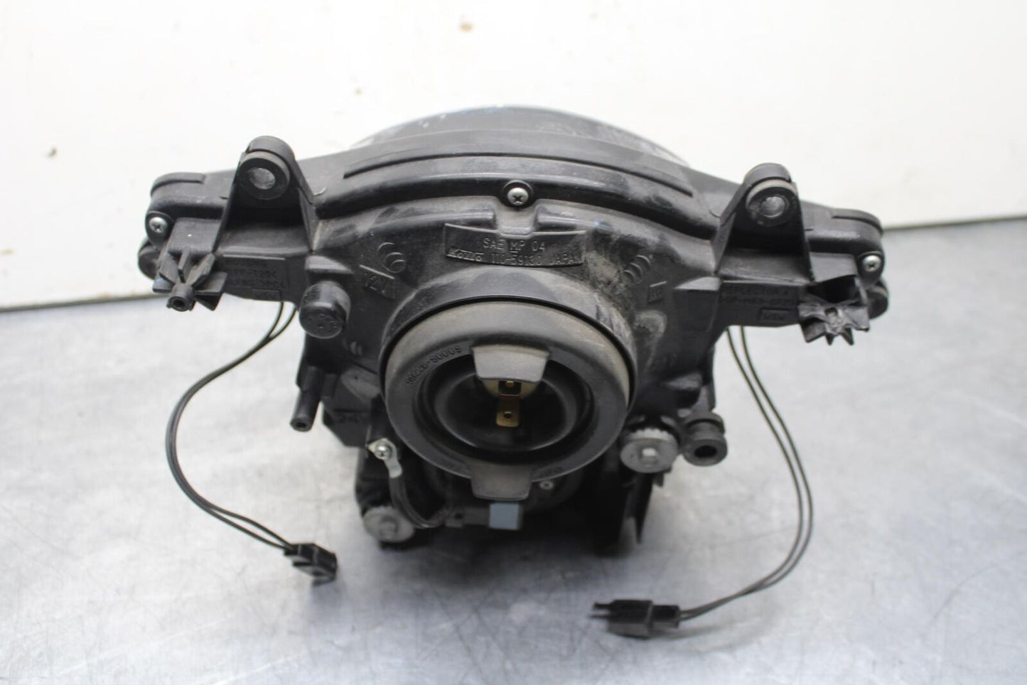 06-07 SUZUKI GSXR750 FRONT HEADLIGHT HEAD LIGHT LAMP 35100-01H01-999 BB613