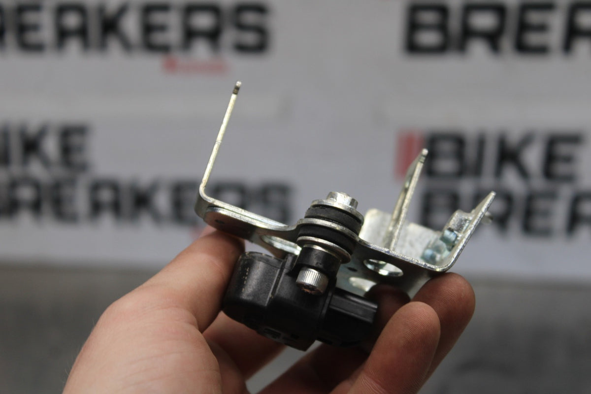 25 KAWASAKI Z900 TIP OVER BANK ANGLE CRASH SENSOR SWITCH  BB928