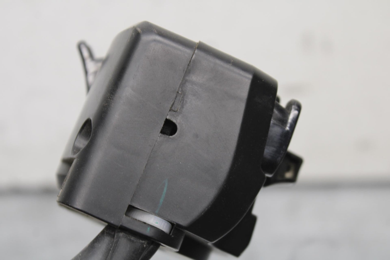 15-16 KAWASAKI EX300 LEFT CLIP ON HANDLE HORN SIGNALS SWITCH  BB635