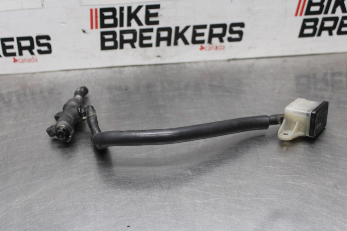 05-06 HONDA CBR600RR REAR BACK BRAKE MASTER CYLINDER W RESERVOIR BB945