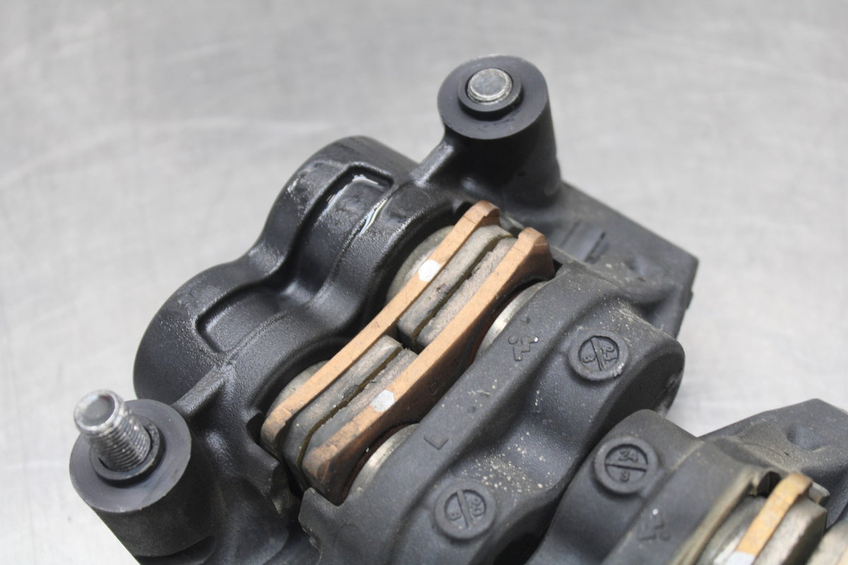 22-25 YAMAHA YZF R7 RIGHT LEFT FRONT BRAKE CALIPER SET PAIR CALIPERS BB769