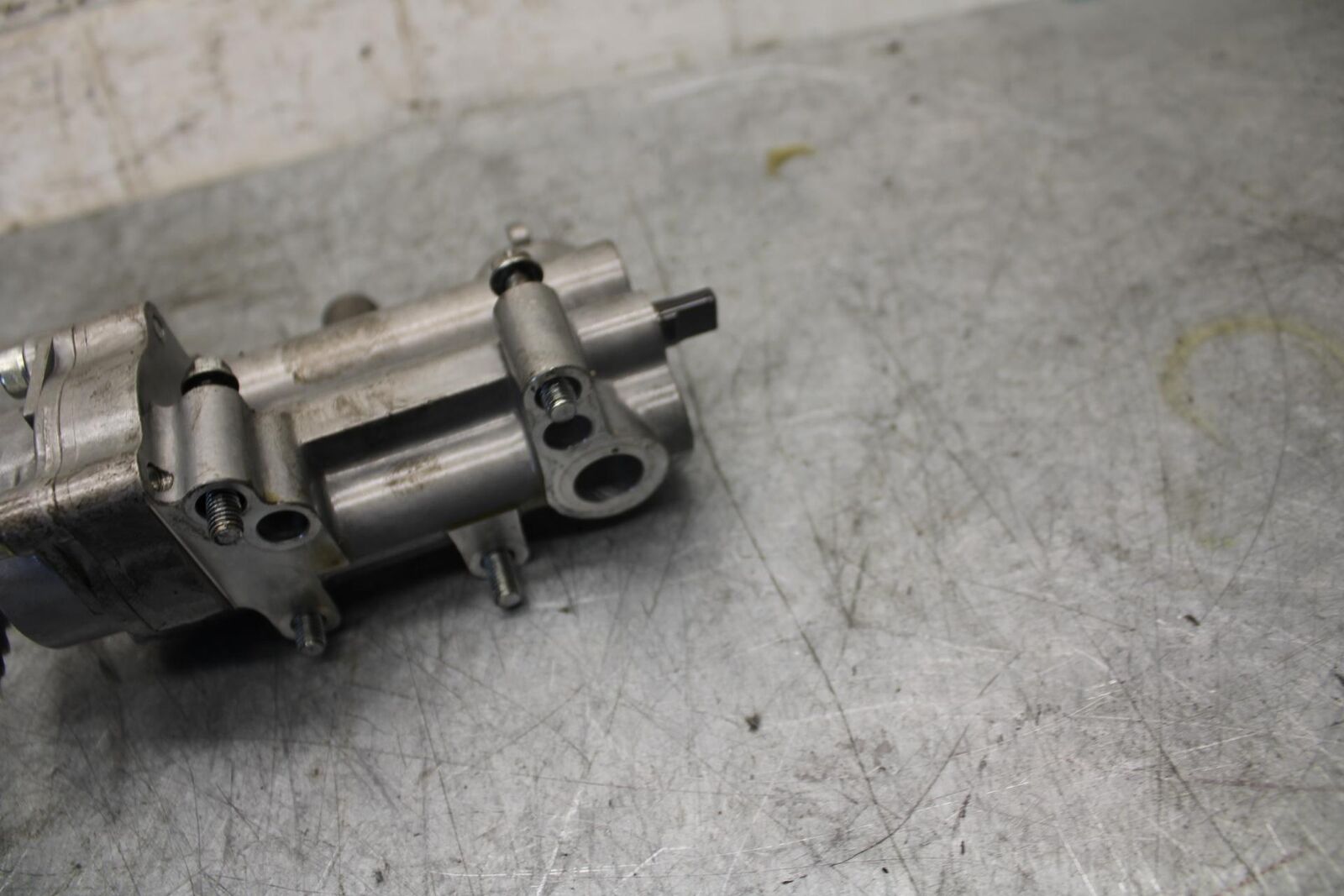 2007 Suzuki GSXR600 ENGINE MOTOR OIL PUMP 16400-01H00 BB540