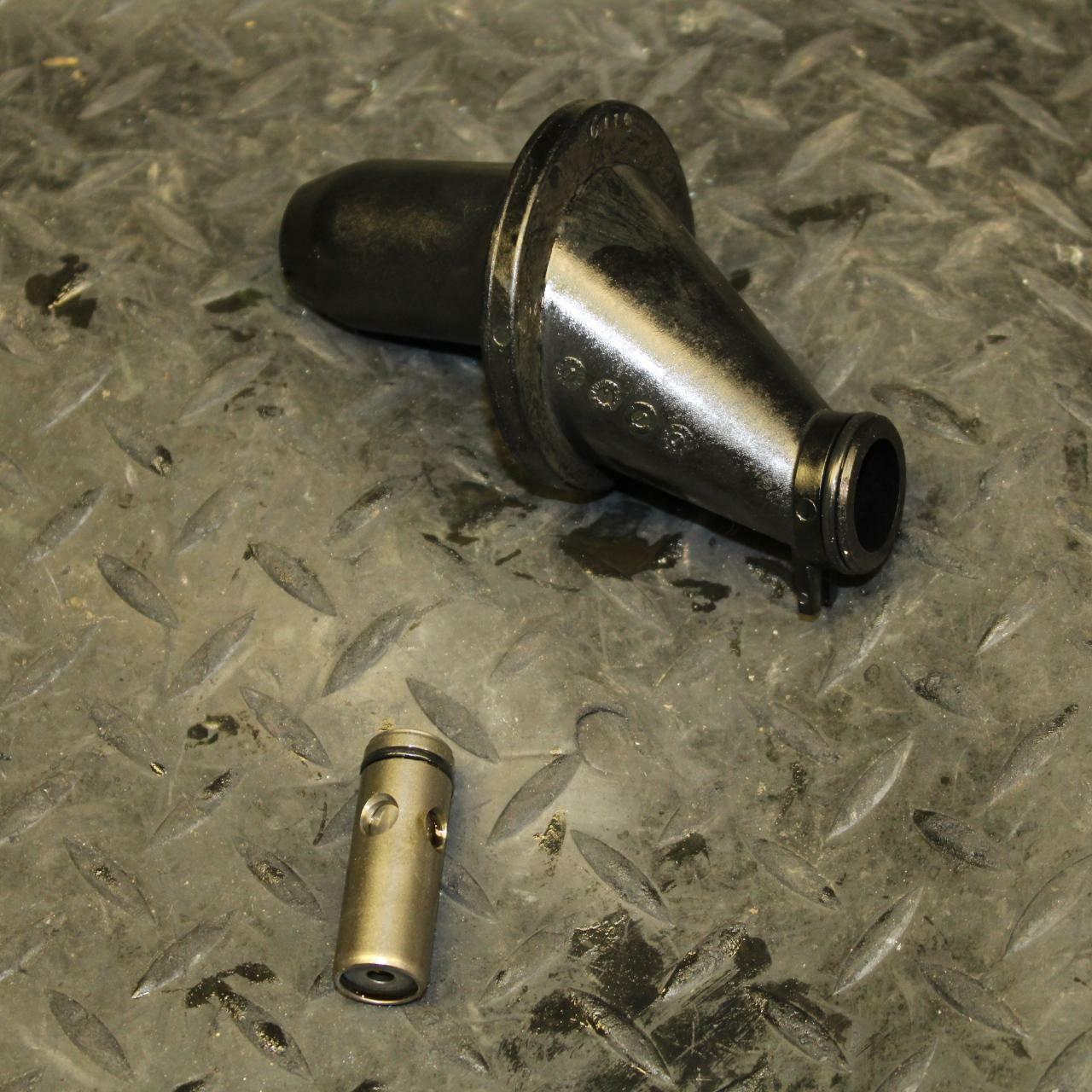 10 SUZUKI GSXR750 ENGINE INNER OIL FILTER PICKUP SCREEN BB190