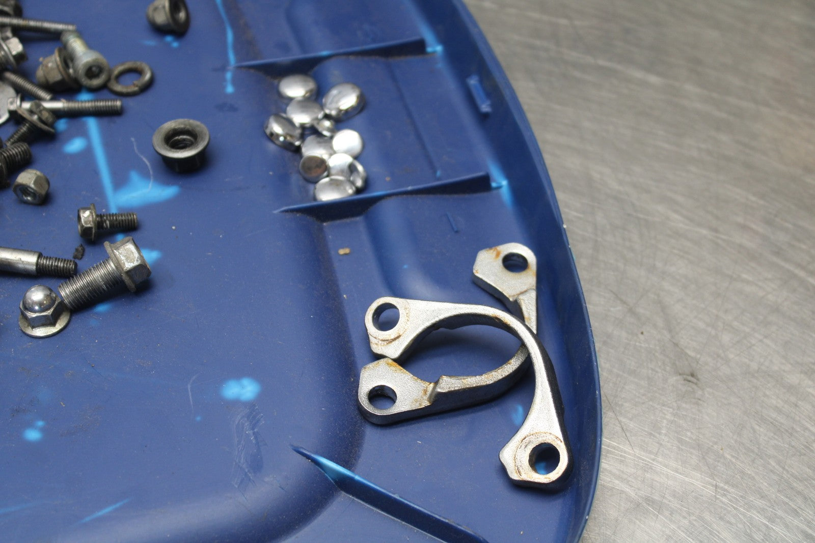 03-08 KAWASAKI VULCAN 1600 MOUNTING BOLTS HARDWARE MOTOR SCREWS BB196