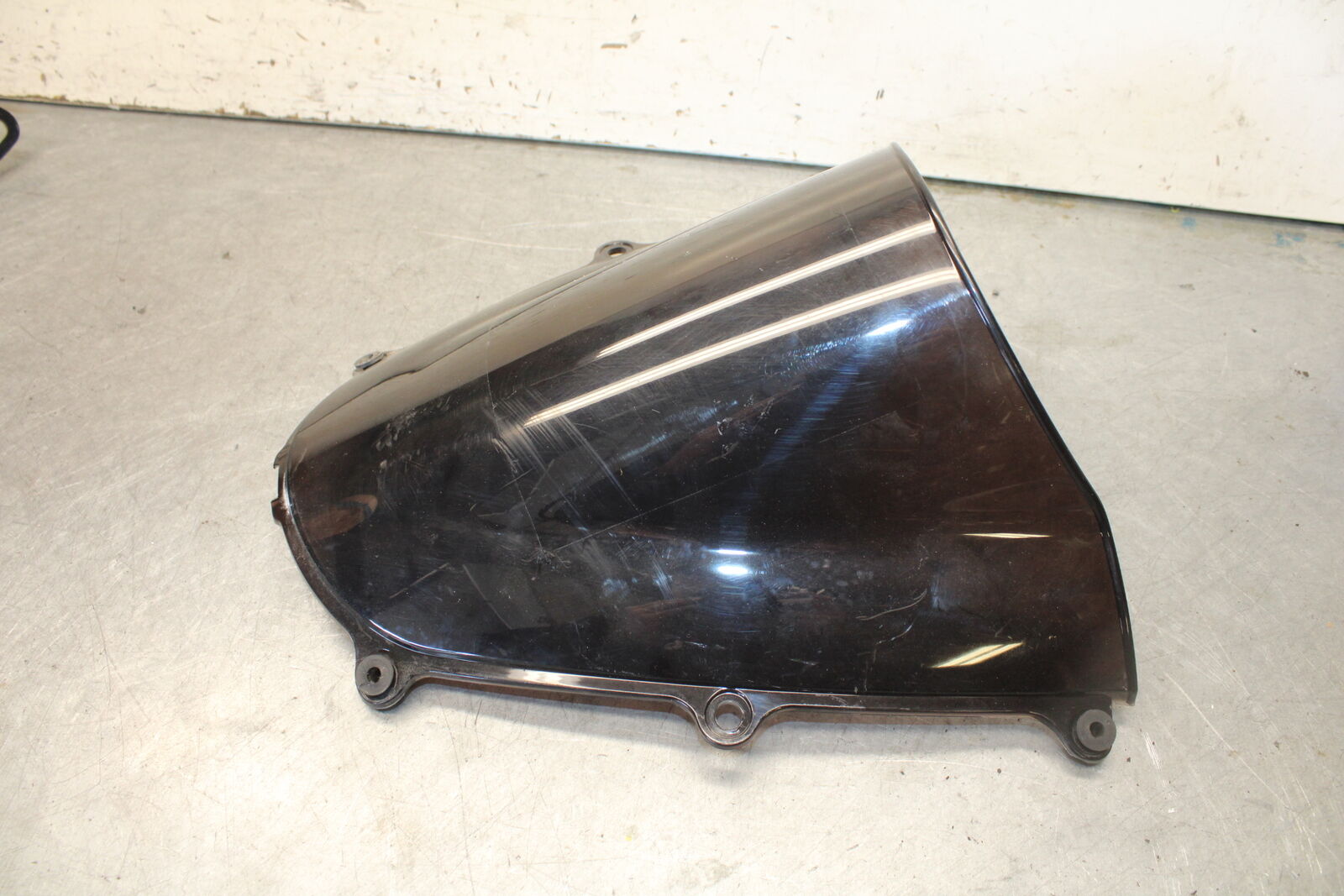 05-06 HONDA CBR600RR FRONT WINDSHIELD WINDSCREEN   BB689