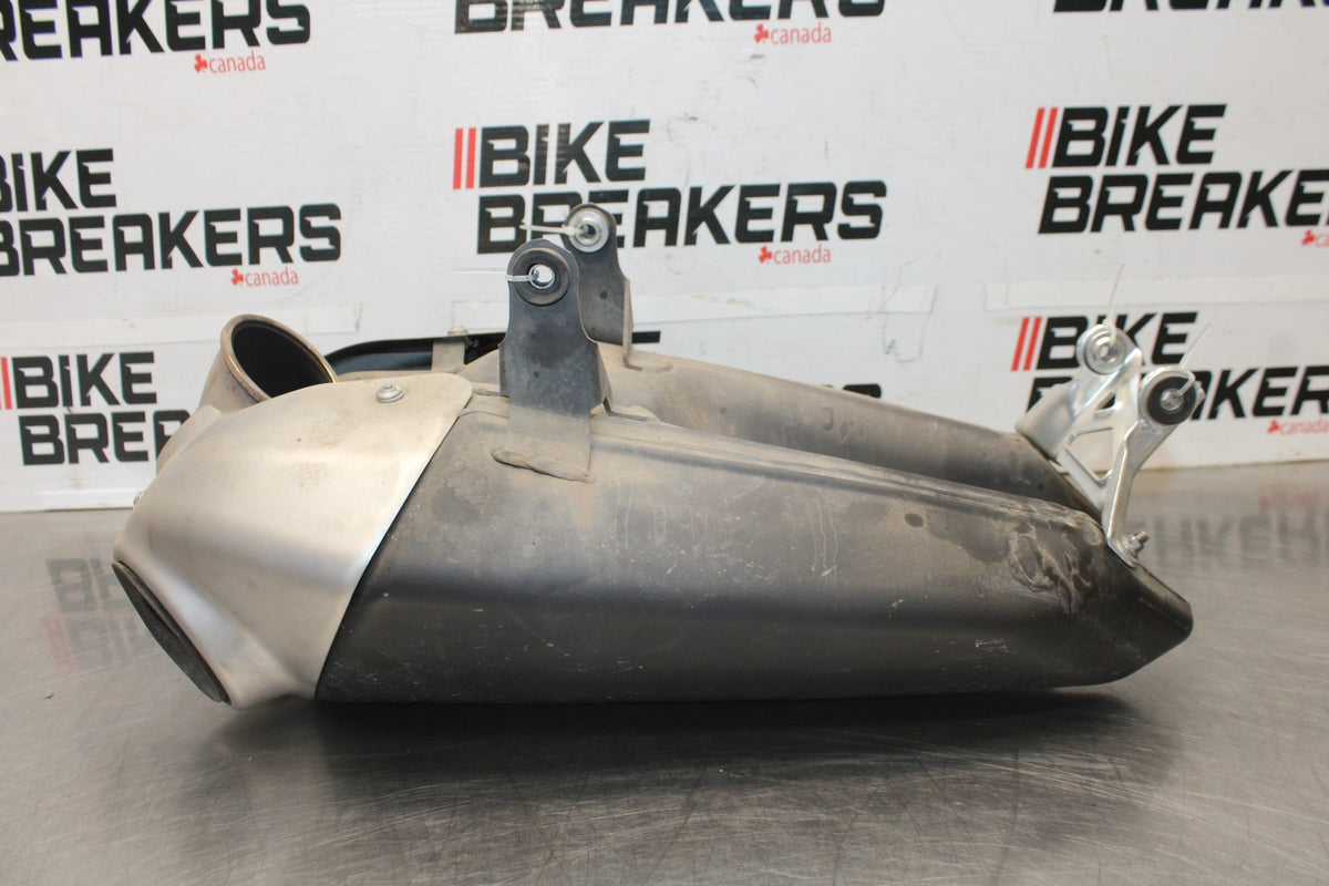 16 DUCATI 959 PANIGALE EXHAUST PIPE MUFFLER SLIP ON CAN SILENCER BB912