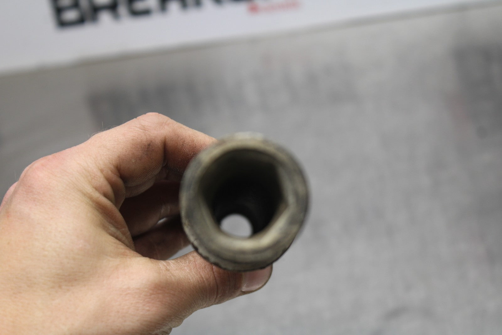 07-08 KAWASAKI NINJA ZX6R FRONT WHEEL RIM AXLE PIVOT BOLT BB203