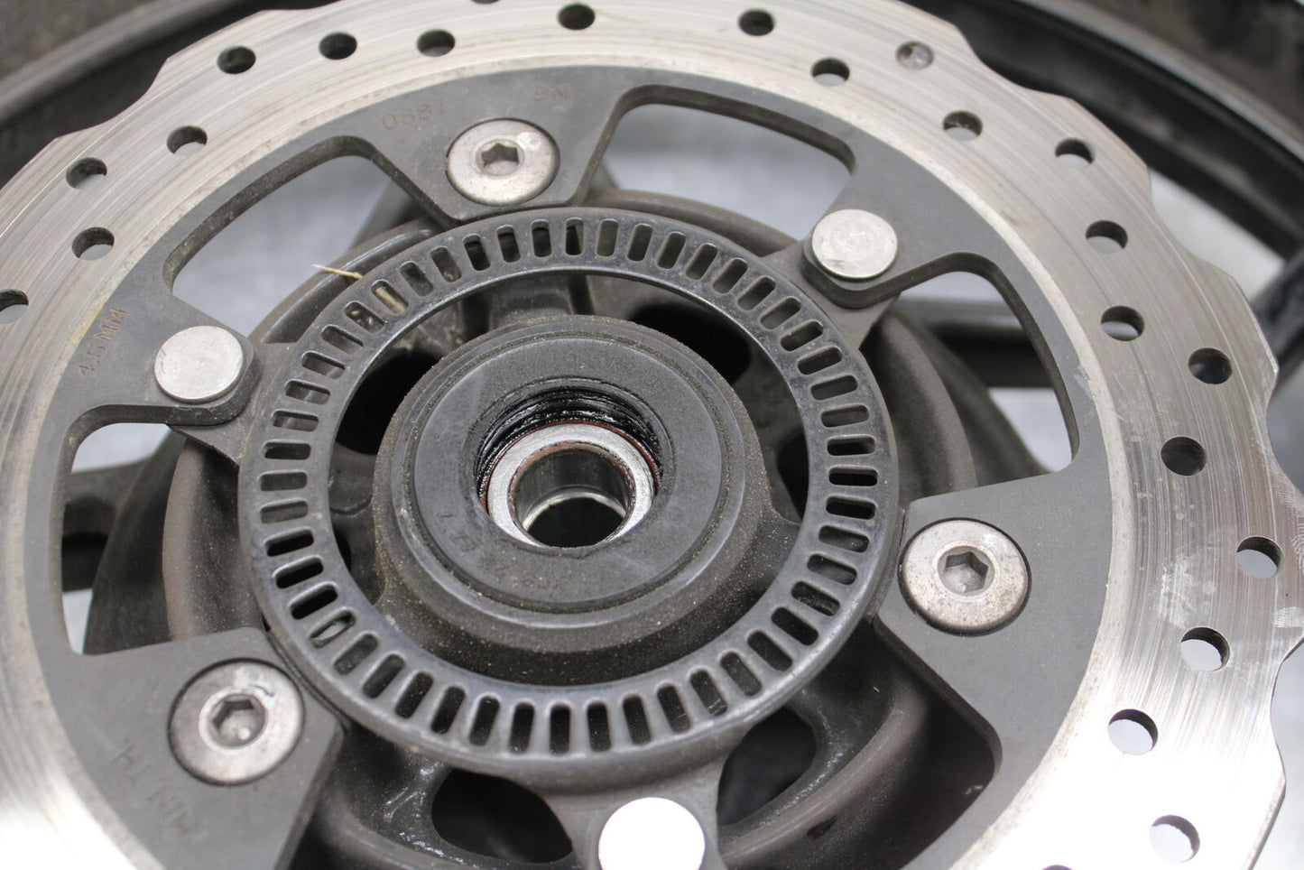 19-22 KAWASAKI Z400 REAR WHEEL BACK RIM BB738