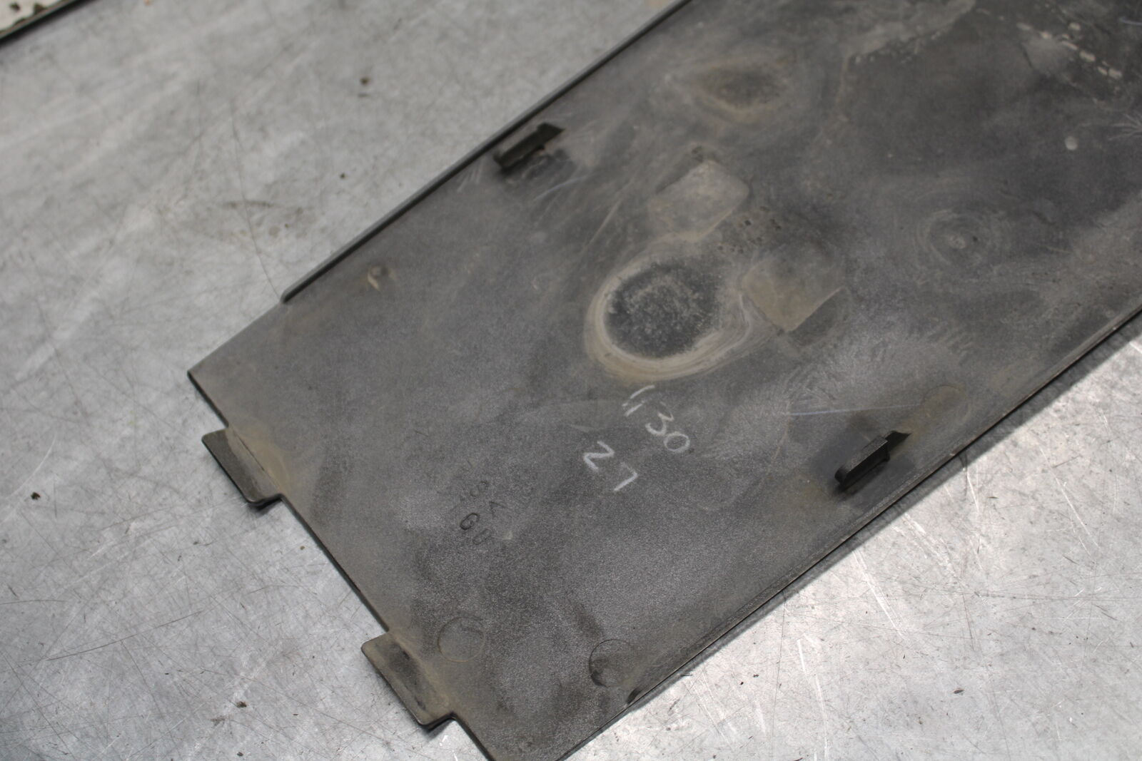 05-06 SUZUKI GSXR1000 REAR BACK TAIL UNDERTAIL FAIRING COWL FENDER BB663