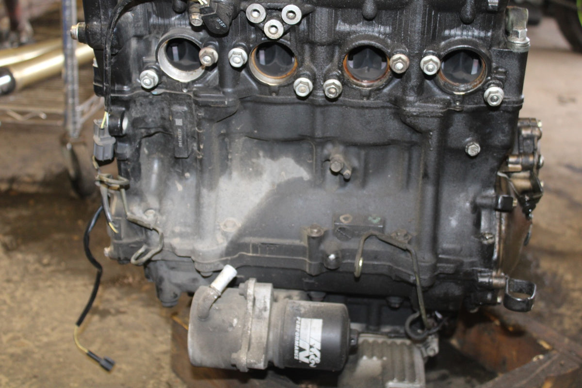 04-05 KAWASAKI NINJA ZX10R ENGINE MOTOR BB931