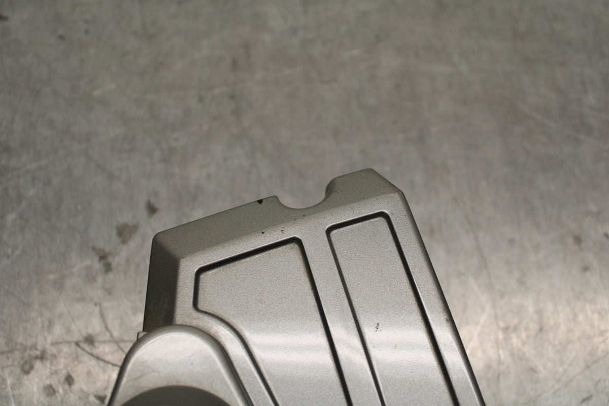 03 SUZUKI SV650S ENGINE SPROCKET COVER BB130