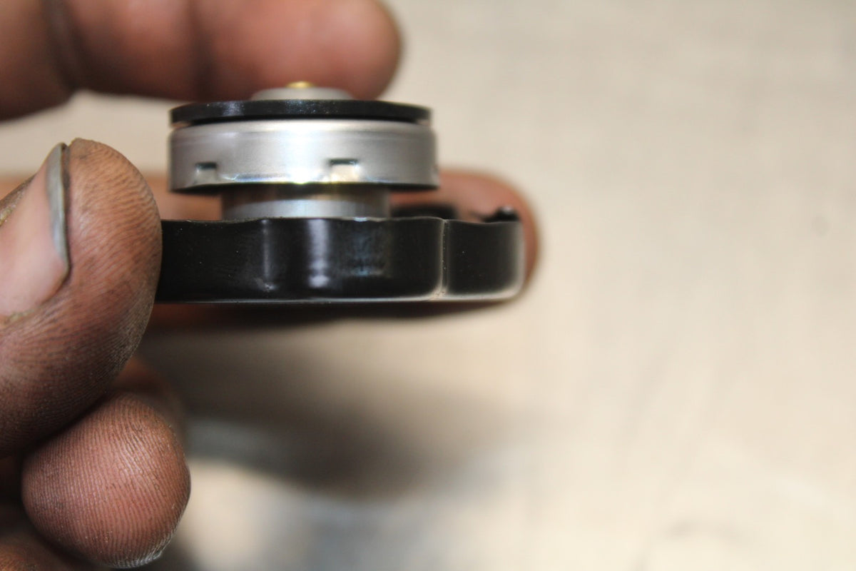 22-25 YAMAHA YZF R7 RADIATOR CAP BB850