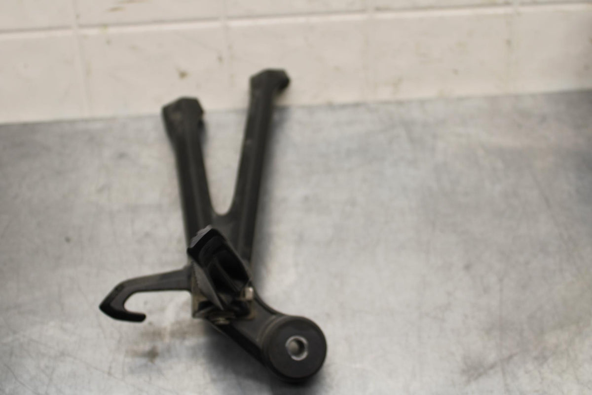 2015 Suzuki GSXR750 RIGHT REAR BACK PASSENGER PEG BB595