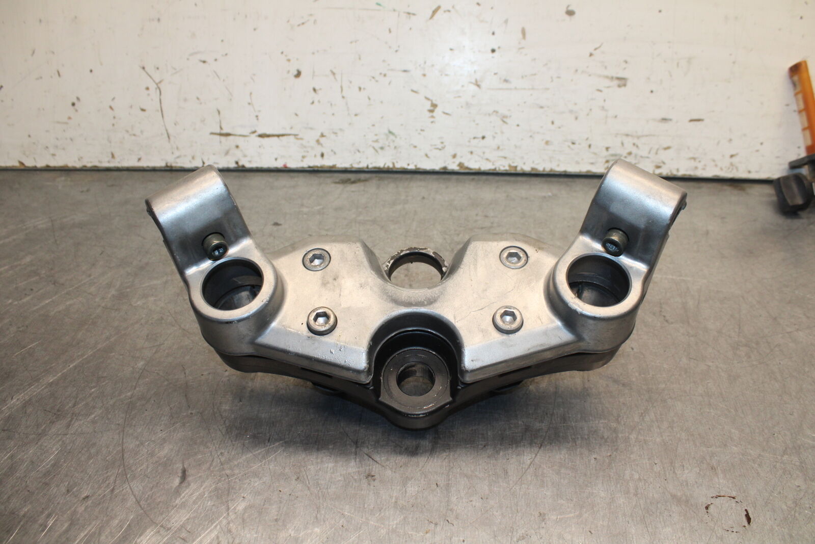 04-05 SUZUKI KATANA 750 GSX750F FORKS UPPER TRIPLE TREE CLAMP BB110